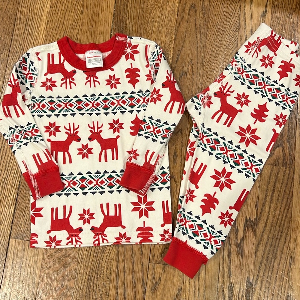 Hanna Andersson pajamas. 85cm/2T
